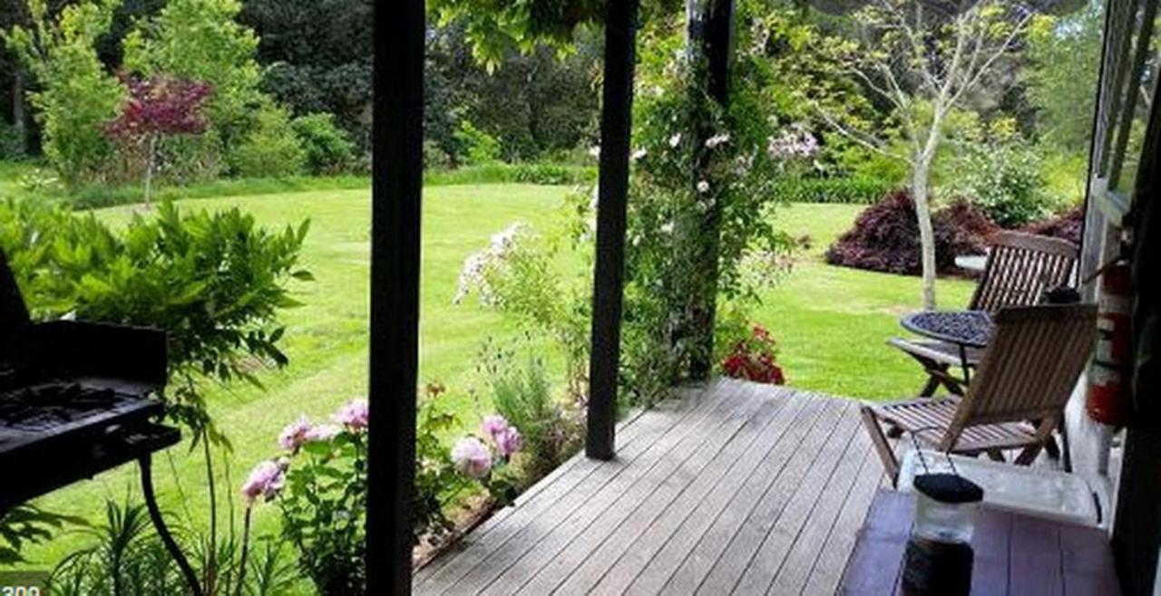 Warm Earth Cottages Aongatete Esterno foto